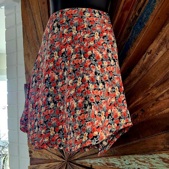 Reformation ditsy floral/moody floral viscose mini a-line skirt made in USA Sz 2 - Picture 2 of 8